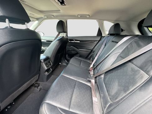 Used 2021 Kia Seltos SX w/ SX Sunroof Package AWD/4WD image 26