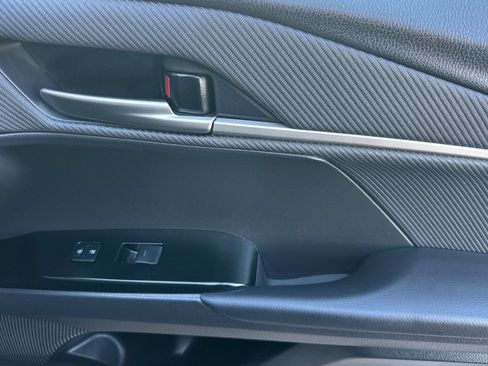 Certified 2025 Toyota Camry SE w/ Convenience Package image 21