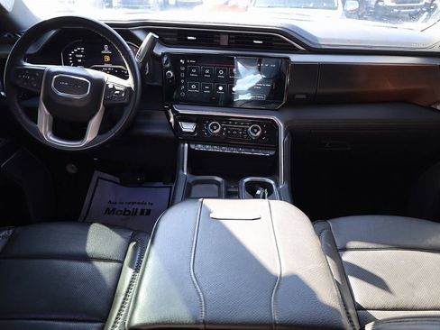 Used 2024 GMC Sierra 3500 Denali w/ Denali Reserve Package image 20