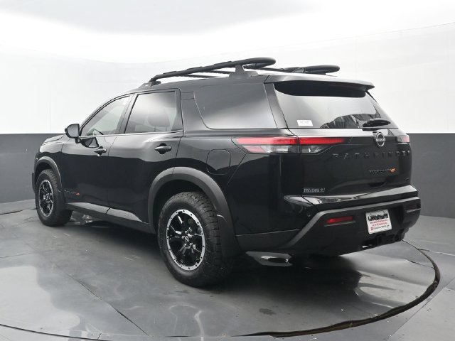 Used 2025 Nissan Pathfinder Rock Creek AWD/4WD image 3