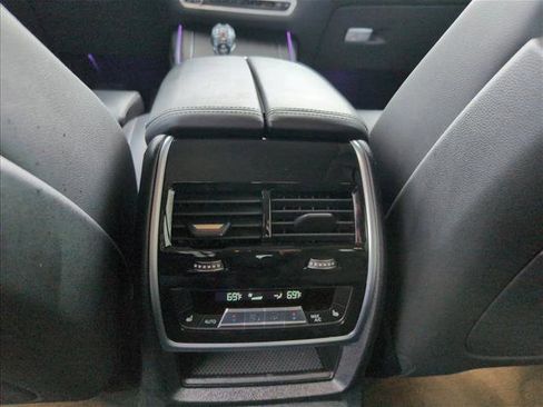 Used 2022 BMW X7 xDrive40i w/ Executive Package image 20