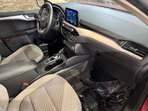 Used 2020 Ford Escape SE FWD image 26