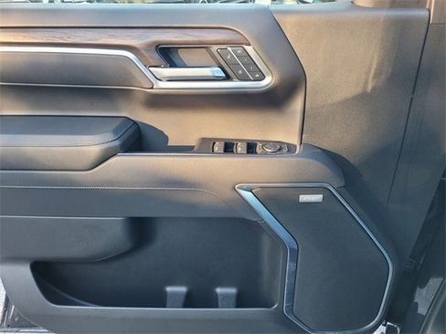 New 2026 GMC Sierra 1500 SLT w/ SLT Premium Package image 24