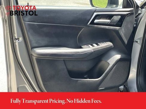 Used 2024 Mitsubishi Outlander SE Black Edition AWD/4WD image 26