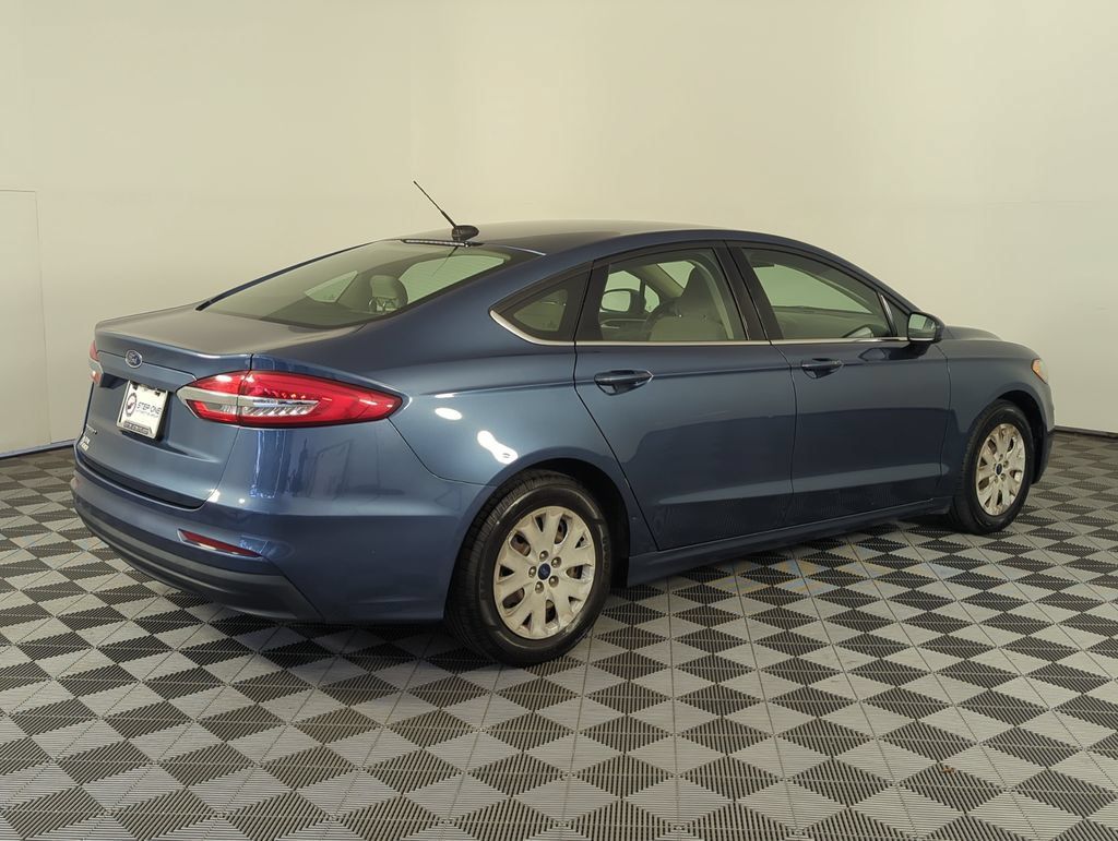 Used 2019 Ford Fusion S FWD image 6