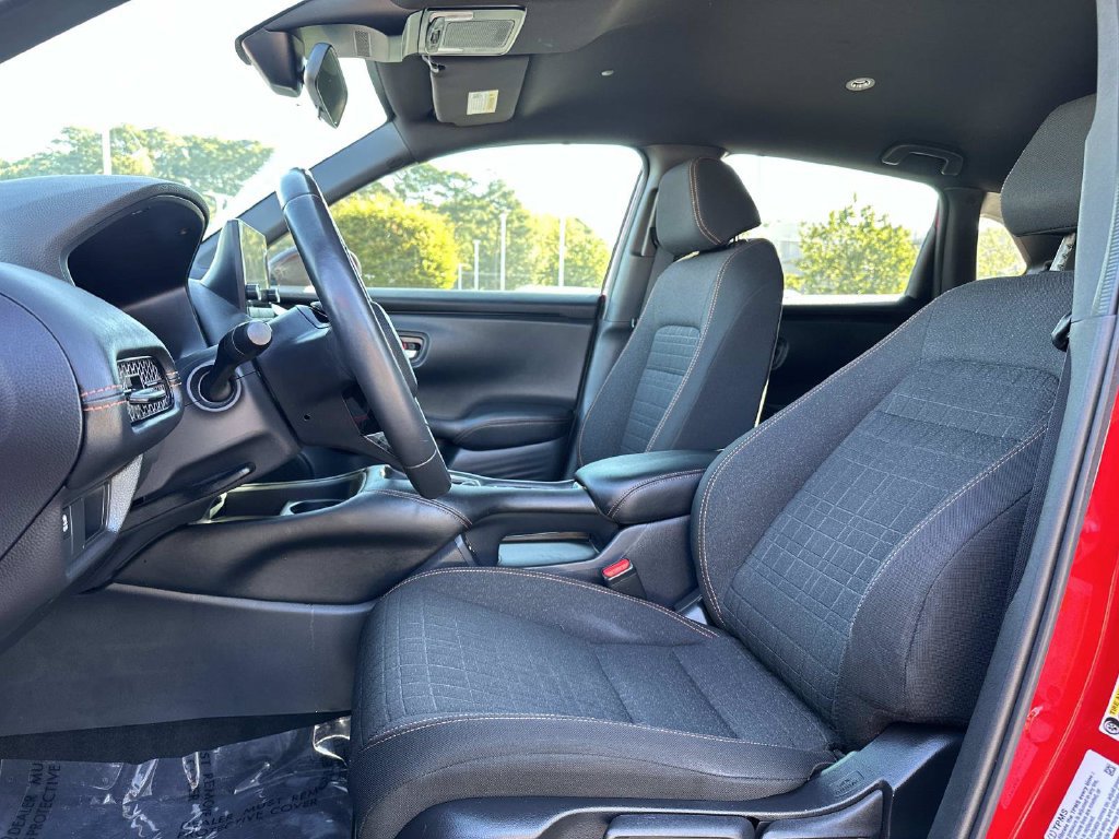 Used 2025 Honda HR-V Sport image 23