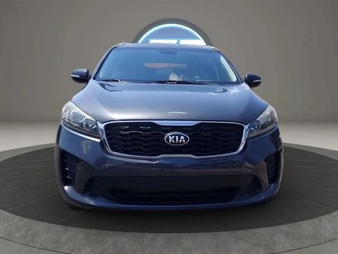 Used 2019 Kia Sorento AWD w/ LX Convenience Package image 4
