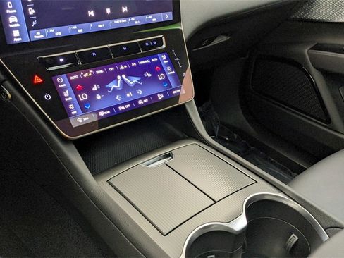 Used 2024 Maserati Grecale GT image 15