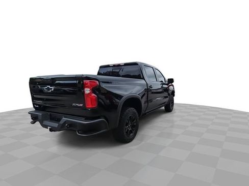 Used 2025 Chevrolet Silverado 1500 ZR2 w/ Technology Package AWD/4WD image 8