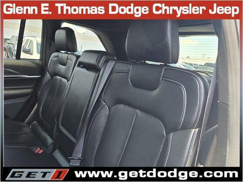 Certified 2025 Jeep Grand Cherokee Limited w/ Luxury Tech Group II AWD/4WD image 26