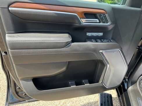 Used 2023 GMC Sierra 1500 Denali AWD/4WD image 35
