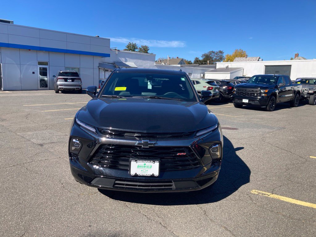 New 2026 Chevrolet Blazer RS AWD/4WD image 2