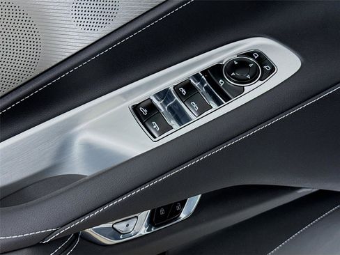 Used 2021 Chevrolet Corvette Stingray Preferred Conv w/ Battery Protection Package image 17