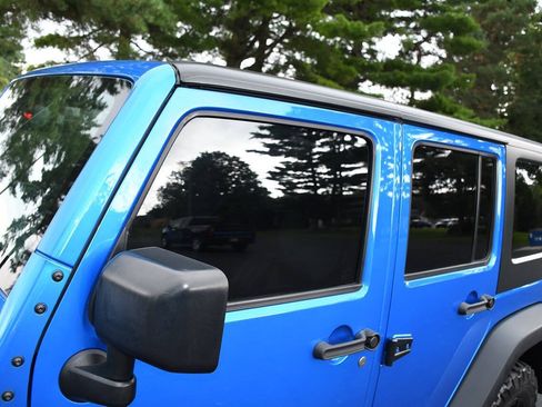 Used 2016 Jeep Wrangler Unlimited Sport AWD/4WD image 32