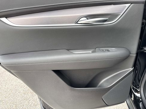 New 2026 Cadillac XT5 Luxury w/ LPO, Floor Liner Package image 12