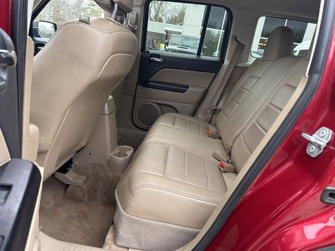 Used 2016 Jeep Patriot High Altitude image 36