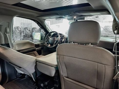 Used 2018 Ford F150 XLT w/ Equipment Group 302A Luxury AWD/4WD image 11