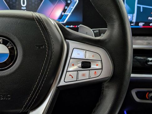 Used 2023 BMW X7 xDrive40i w/ Premium Package image 46