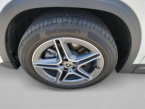 Used 2023 Mercedes-Benz GLA 250 4MATIC image 9