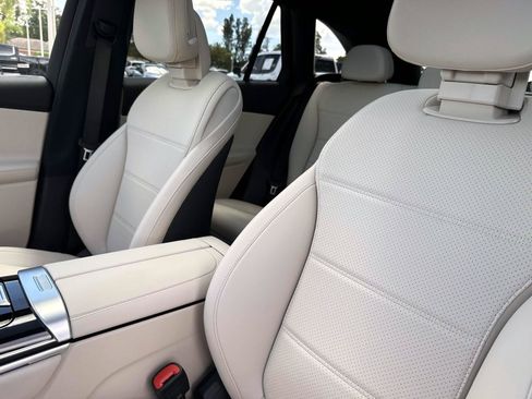 New 2027 Mercedes-Benz GLC 350e 4MATIC image 22