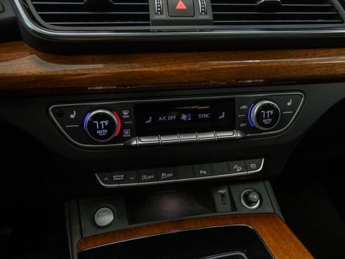 Used 2023 Audi Q5 2.0T Premium Plus w/ Premium Plus Package AWD/4WD image 19