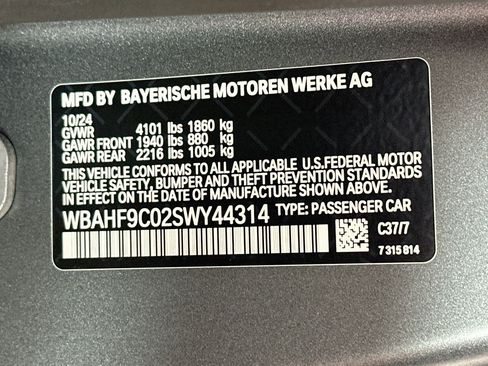 Used 2025 BMW Z4 M40i w/ Premium Package RWD image 28
