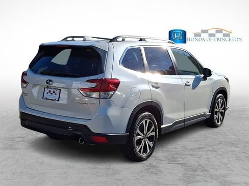 Used 2023 Subaru Forester Limited AWD/4WD image 6