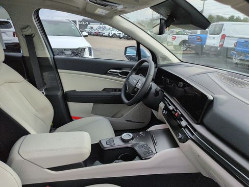 New 2026 Kia Sportage EX image 7