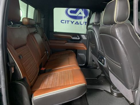 Used 2024 GMC Sierra 2500 Denali Ultimate image 39