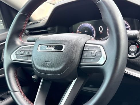 Used 2022 Jeep Compass Trailhawk w/ Trailhawk Elite Group AWD/4WD image 13