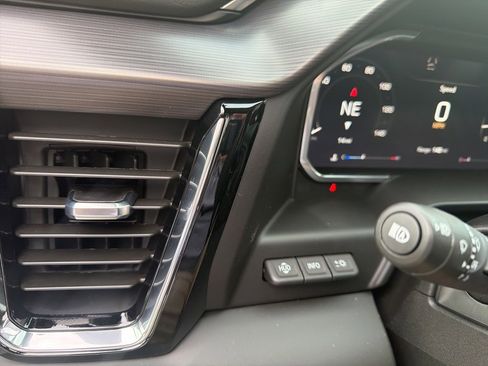 New 2026 GMC Sierra 2500 Denali Ultimate image 28