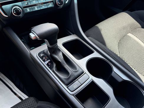 Used 2019 Kia Optima LX w/ LX 17" Wheel Package FWD image 29