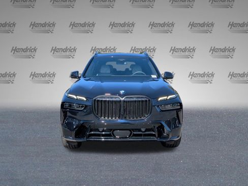 Certified 2026 BMW X7 xDrive40i w/ Executive Package AWD/4WD image 8