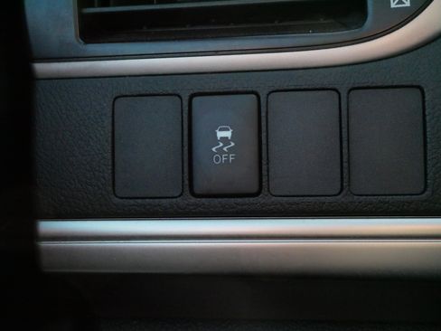 Used 2012 Toyota Camry SE w/ Convenience Pkg image 27