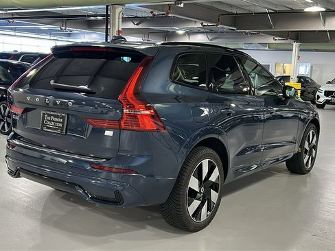 Used 2024 Volvo XC60 T8 Plus w/ Protection Package Premier AWD/4WD image 4