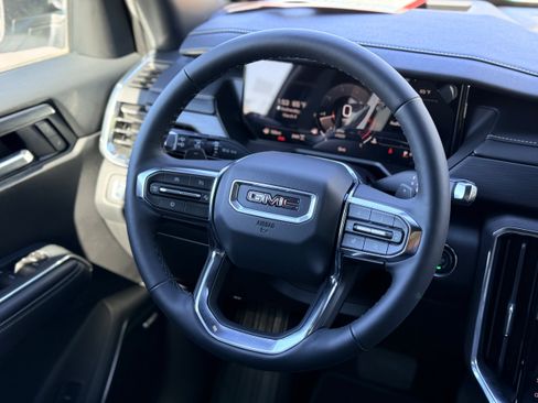 New 2026 GMC Acadia Elevation w/ Elevation Premium Package AWD/4WD image 15