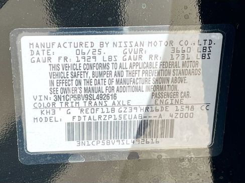 Used 2025 Nissan Kicks Play S FWD image 29