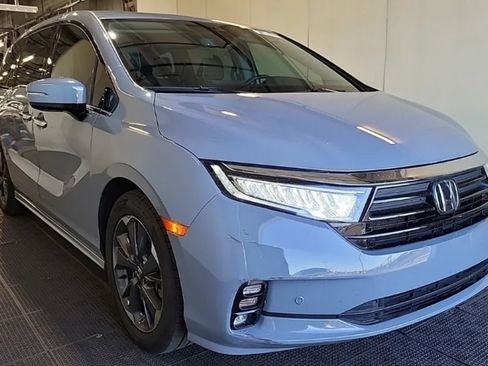 Used 2023 Honda Odyssey Elite image 5