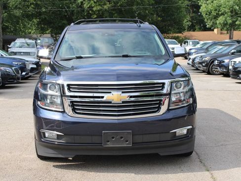 Used 2017 Chevrolet Suburban Premier AWD/4WD image 2