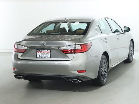 Used 2018 Lexus ES 350 w/ Premier Package FWD image 48