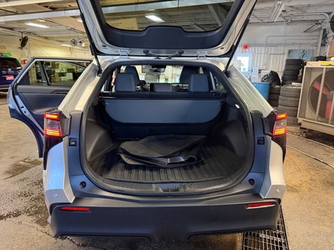 Used 2023 Toyota bZ4X XLE w/ Weather Package image 18