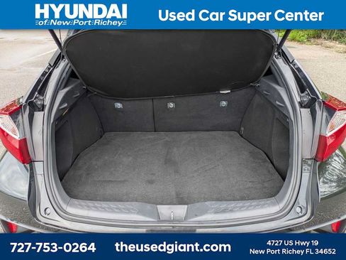 Used 2020 Toyota C-HR XLE FWD image 12
