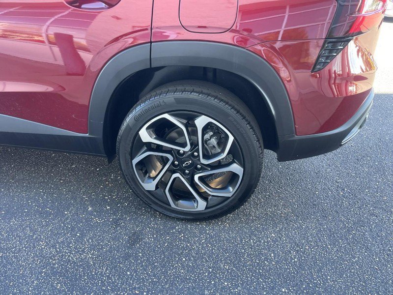 Used 2024 Chevrolet Trax RS w/ Driver Confidence Package FWD image 5