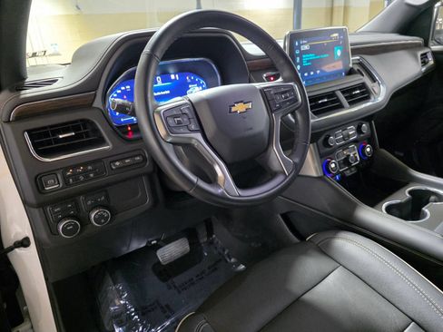 Used 2023 Chevrolet Tahoe Premier AWD/4WD image 27