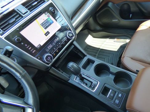 Used 2019 Subaru Outback 2.5i Touring AWD/4WD image 29