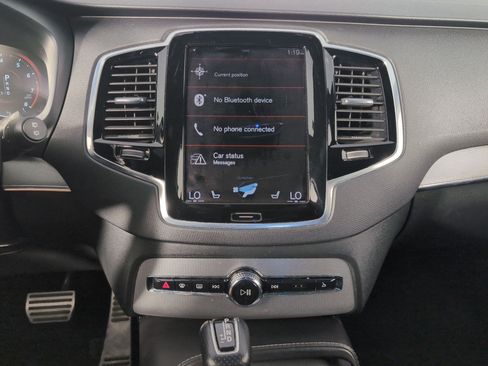 Used 2016 Volvo XC90 T5 R-Design image 24