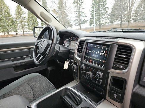 Used 2018 RAM 1500 SLT image 14