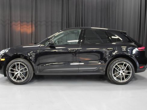 New 2026 Porsche Macan image 2