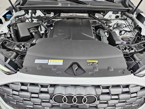New 2025 Audi Q5 Premium Plus AWD/4WD image 23