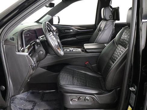 Used 2023 Cadillac Escalade Sport Platinum AWD/4WD image 39